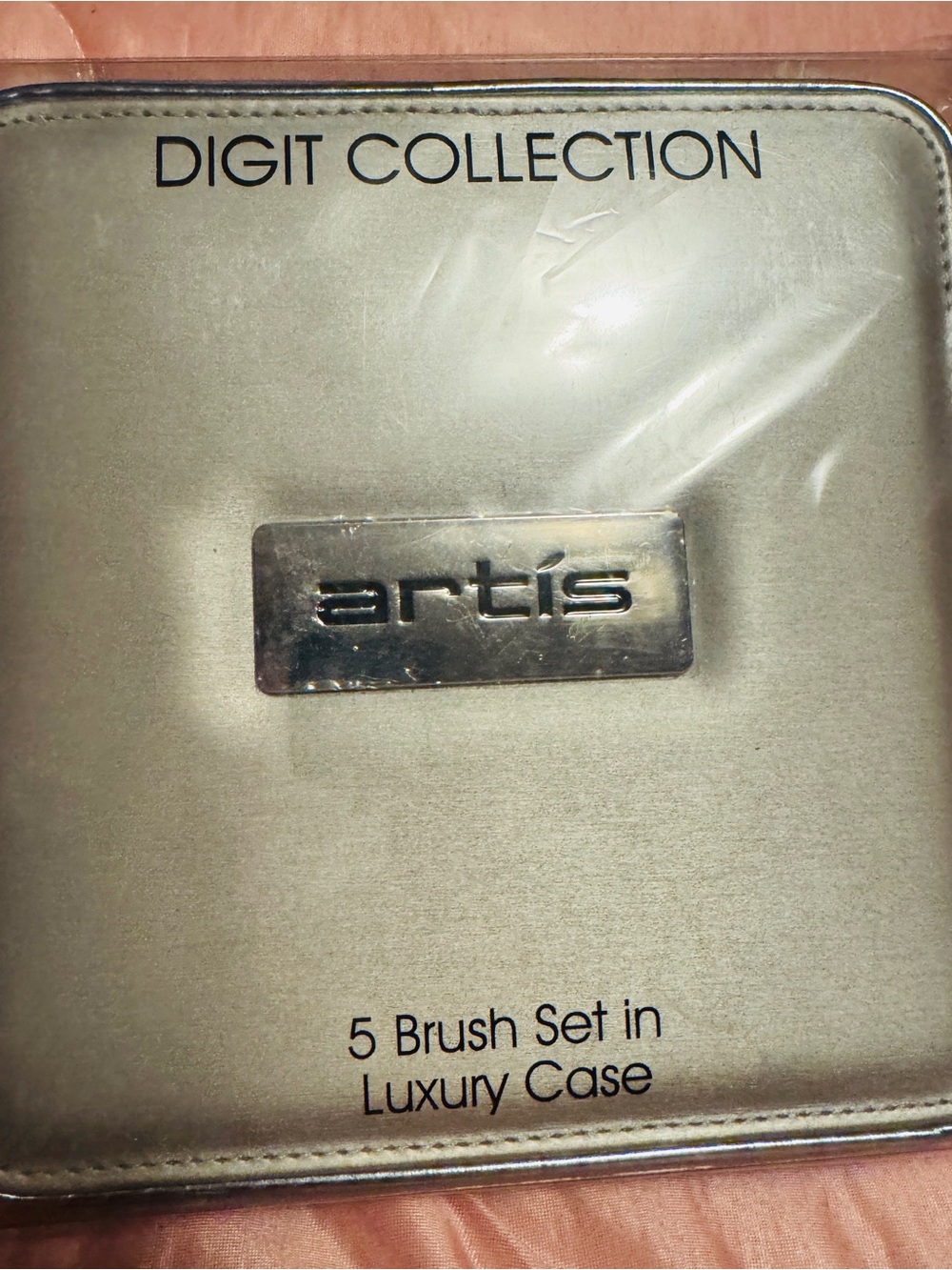 artis Luxury Brush Set in Silver Case